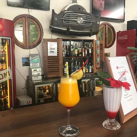 27 Cafe Zanzibar Airport Hotel Екстериор снимка
