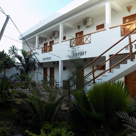 27 Cafe Zanzibar Airport Hotel Екстериор снимка