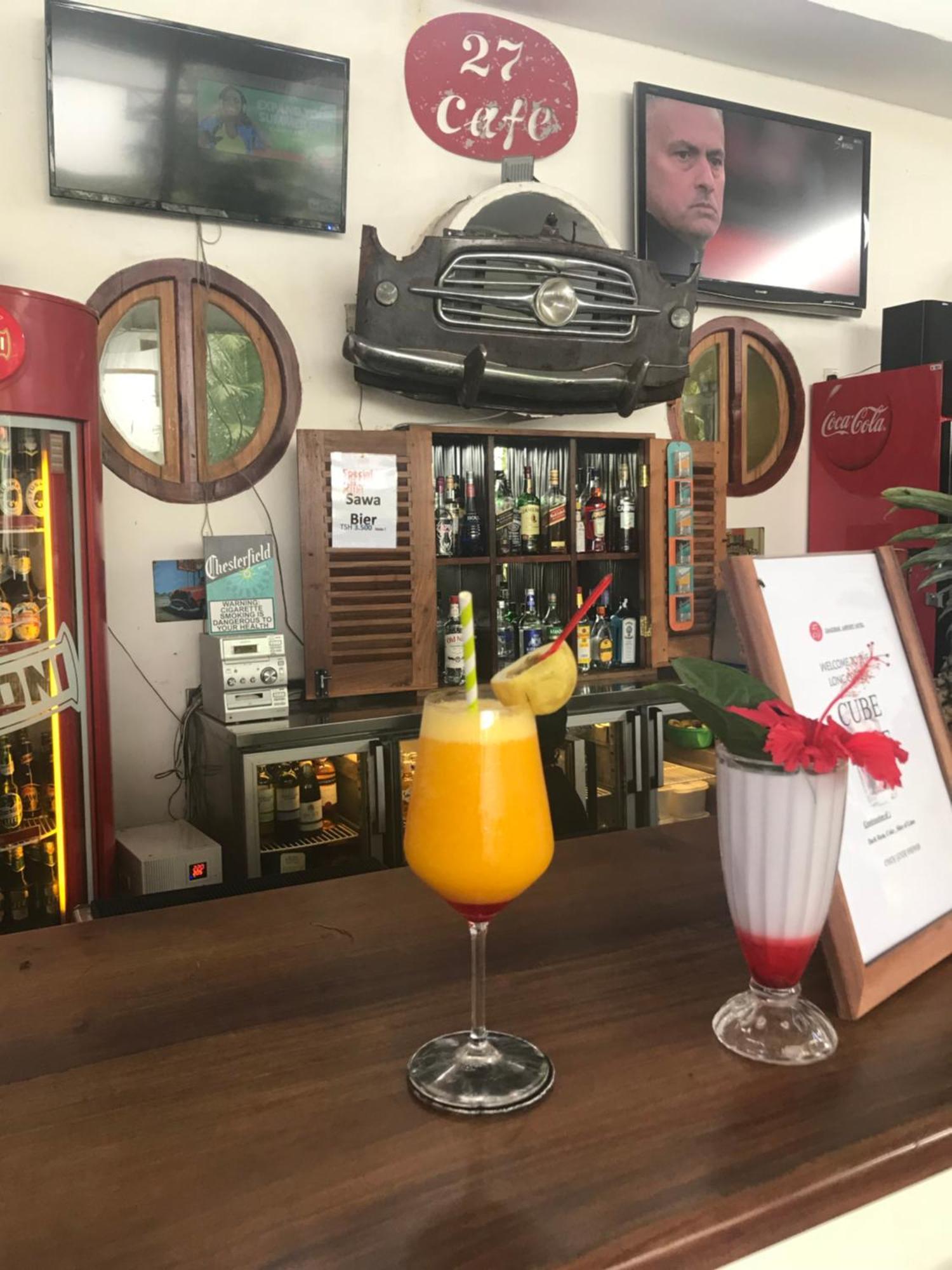 27 Cafe Zanzibar Airport Hotel Екстериор снимка