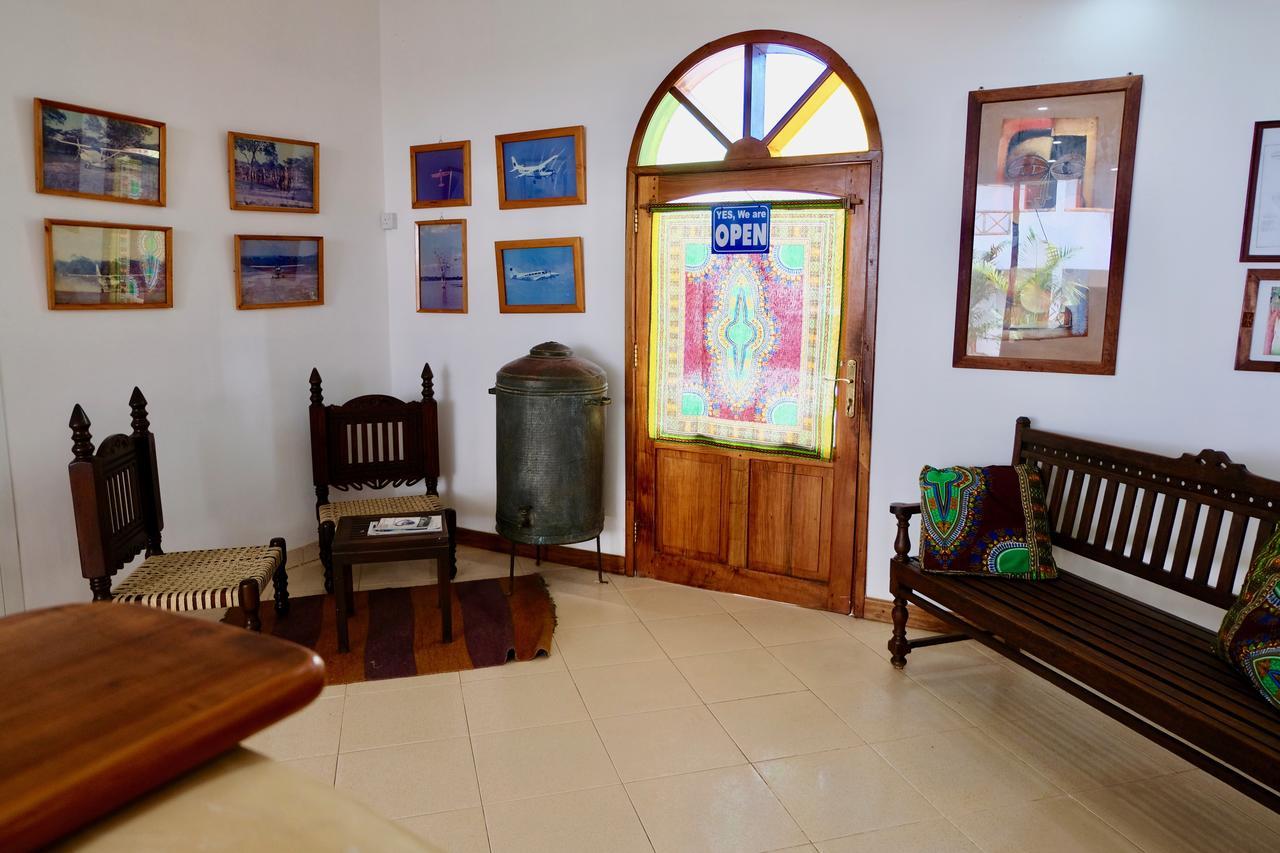 27 Cafe Zanzibar Airport Hotel Екстериор снимка