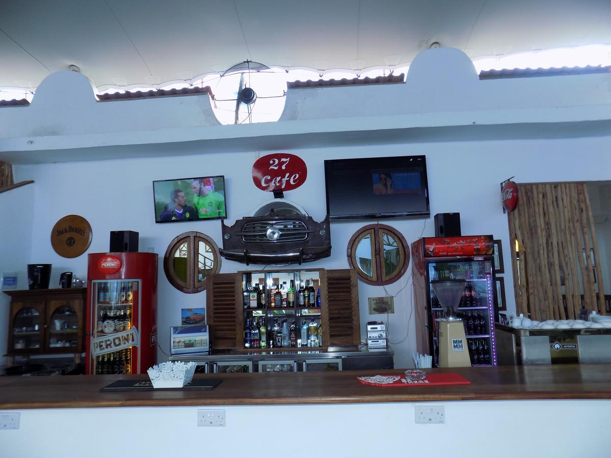27 Cafe Zanzibar Airport Hotel Екстериор снимка