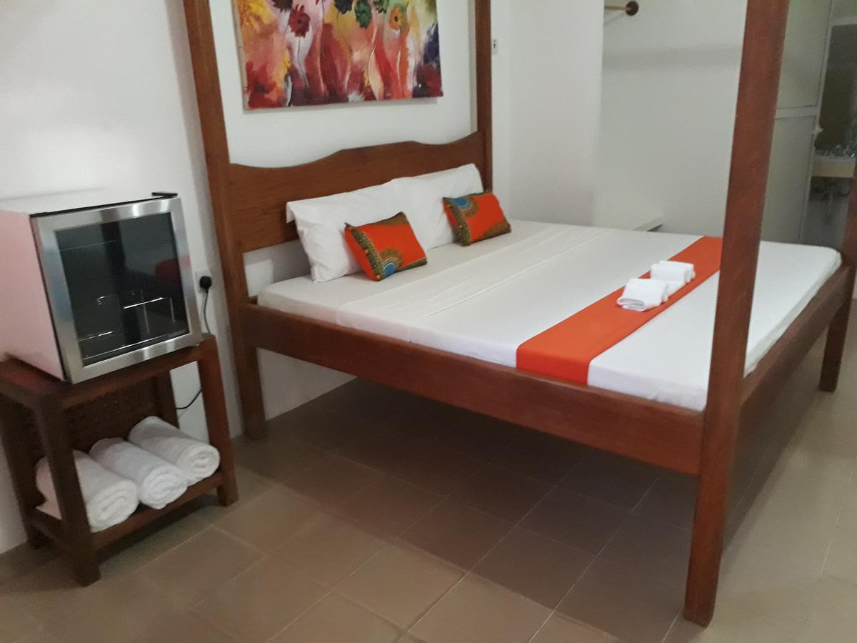 27 Cafe Zanzibar Airport Hotel Екстериор снимка