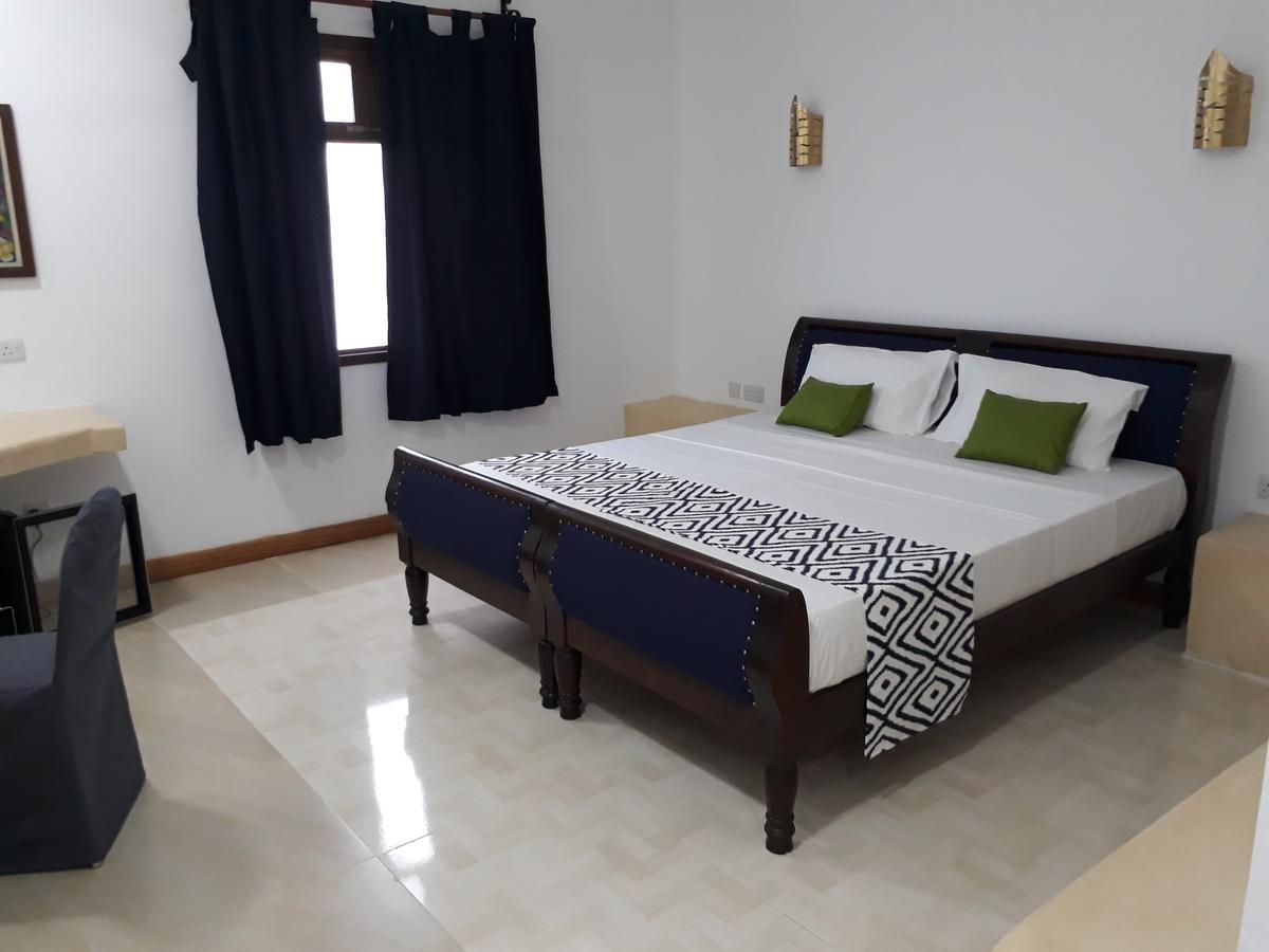 27 Cafe Zanzibar Airport Hotel Екстериор снимка