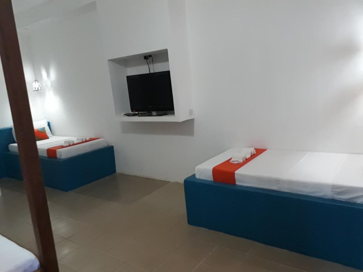 27 Cafe Zanzibar Airport Hotel Екстериор снимка