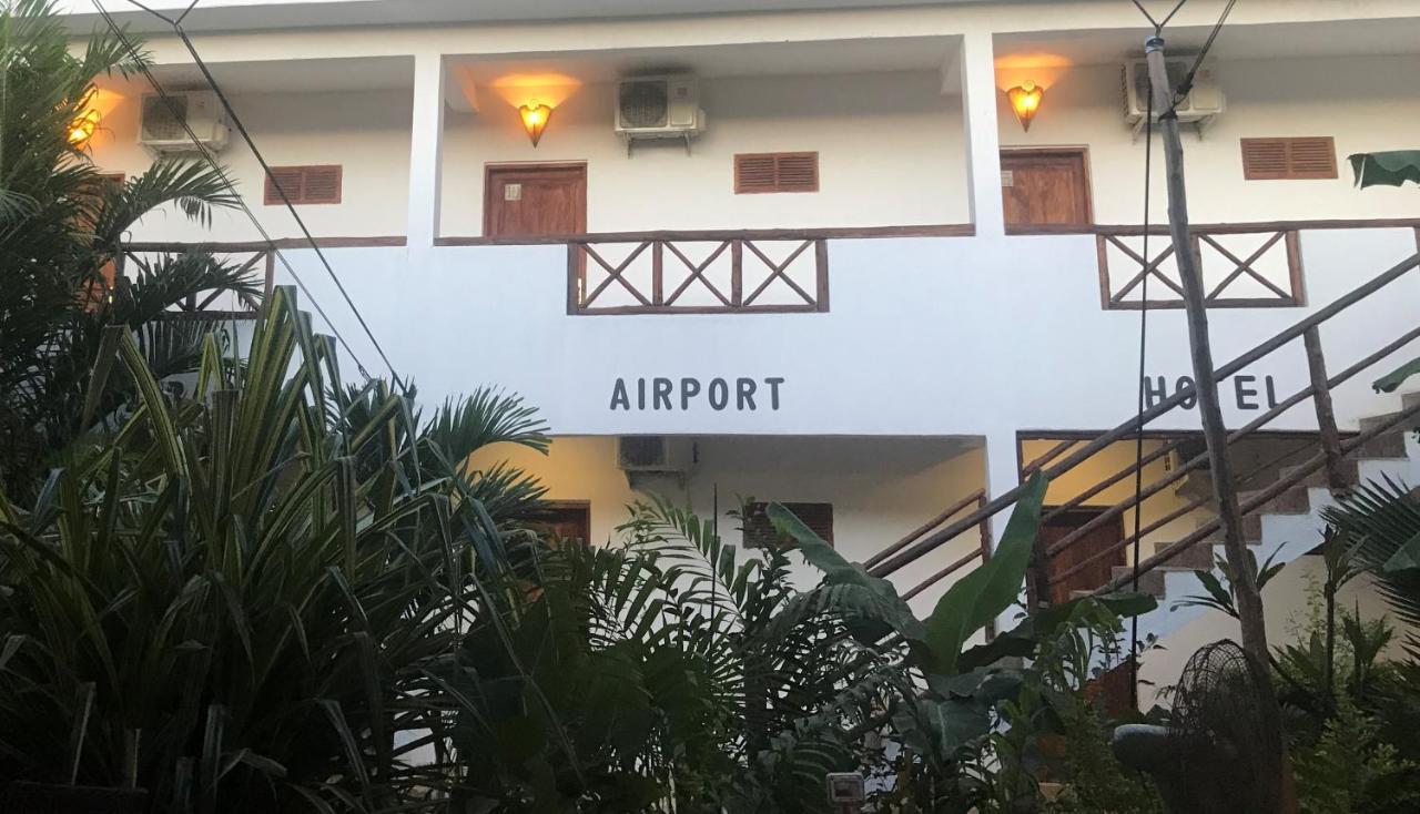 27 Cafe Zanzibar Airport Hotel Екстериор снимка