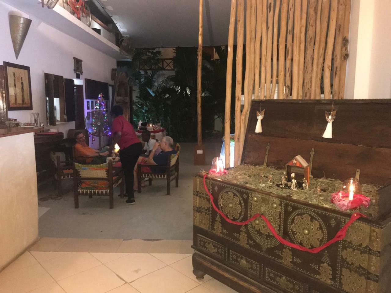 27 Cafe Zanzibar Airport Hotel Екстериор снимка